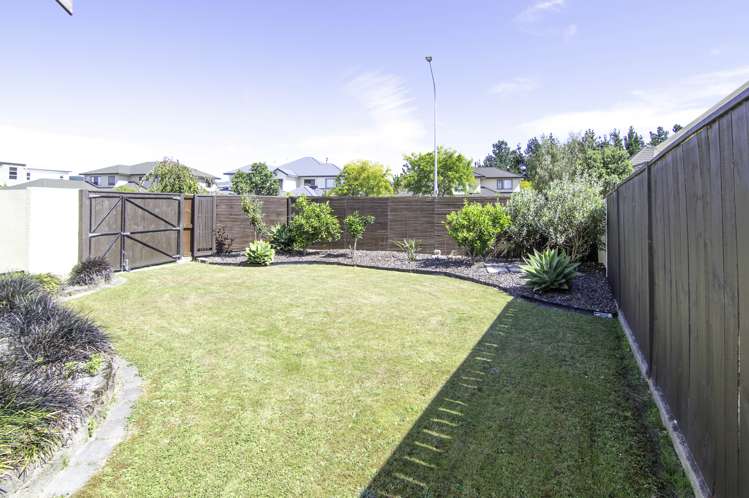 119 Pacific Drive Fitzherbert_21