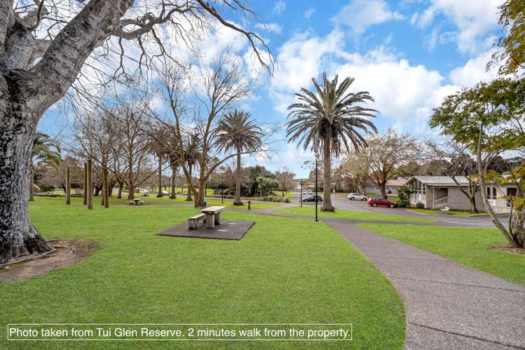 2/1 Claude Brookes Drive Henderson_19