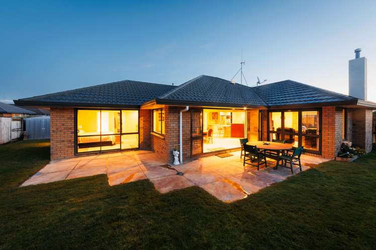 24 Johnstone Drive Fitzherbert_24