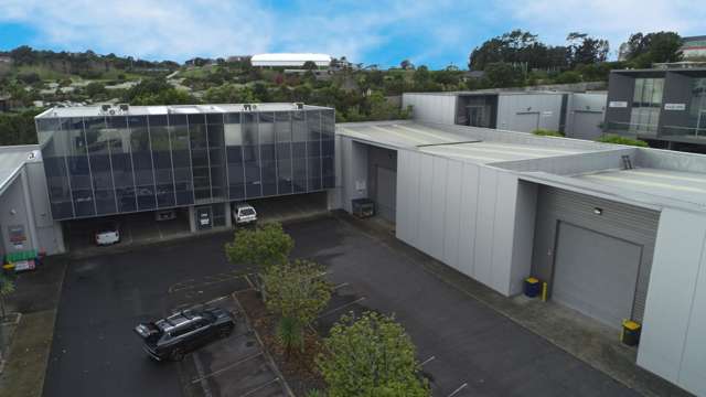 4/11 Orbit Drive Albany_1