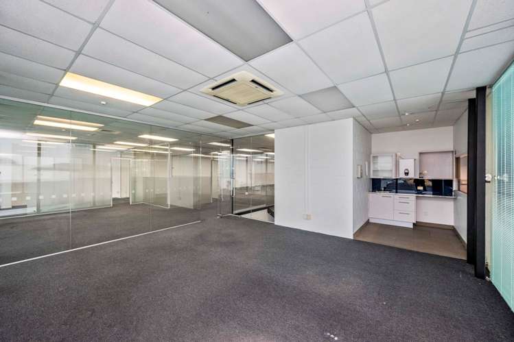 21 Soljan Drive Henderson_20