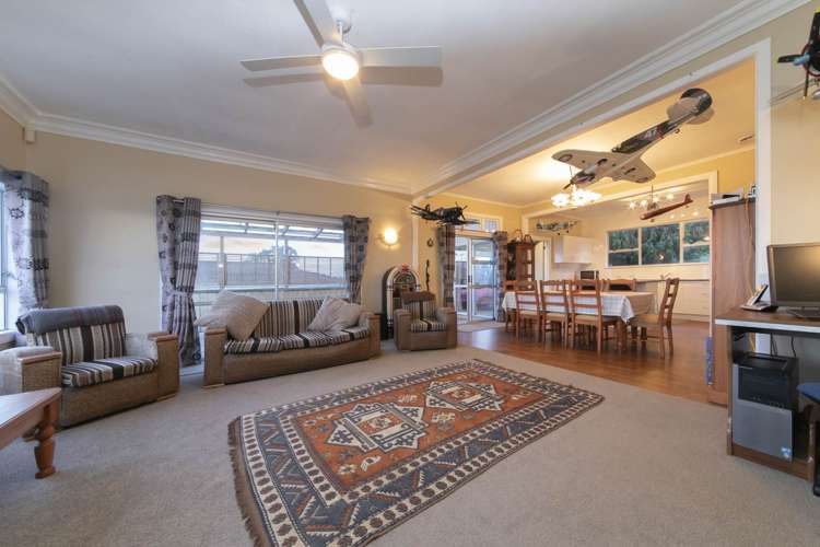 2 Roland Hill Glen Eden_10