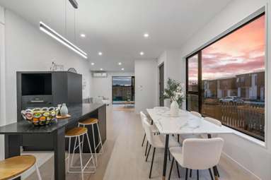 196 Henwood Road_1