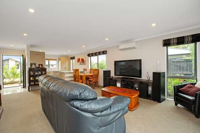 11/11 Errol Close Burbush_4