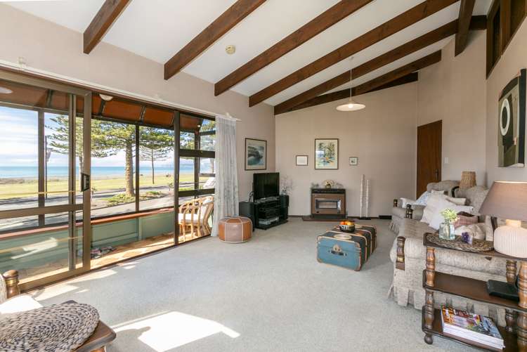 621 Marine Parade Napier South_5