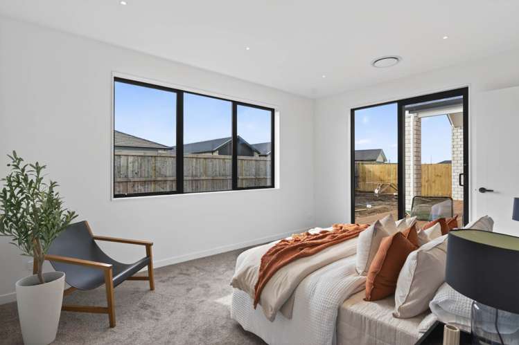16 Beveridge Road One Tree Point_17