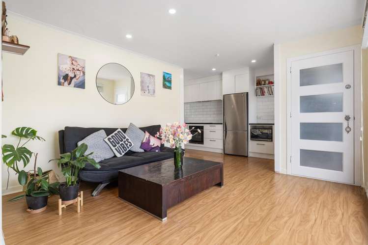 5/6 Cleary Road_2