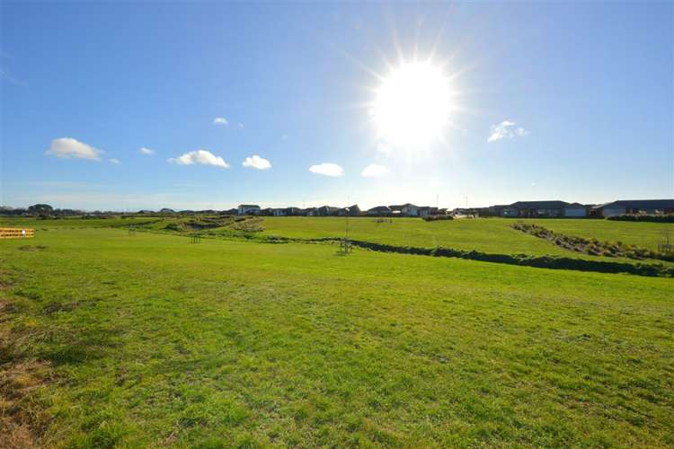 6 Wiersma Lane Wigram_13