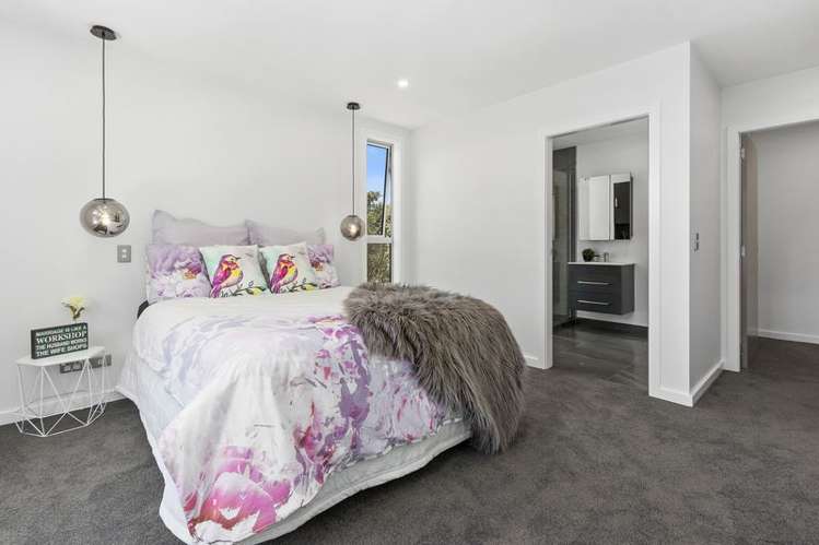 16a Longitude Place Whitby_14