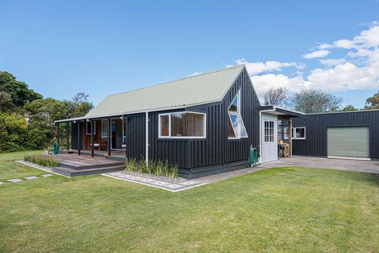 37 Cedar Road Te Awanga_15