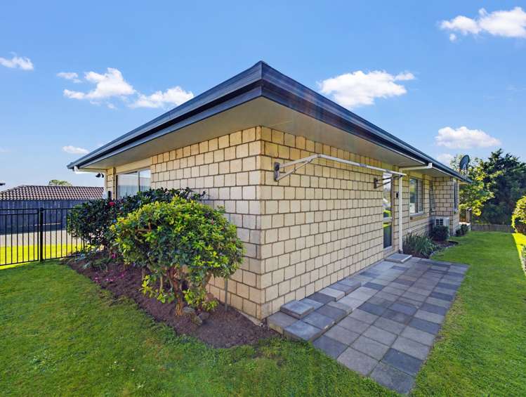 16A Basley Road Owhata_22