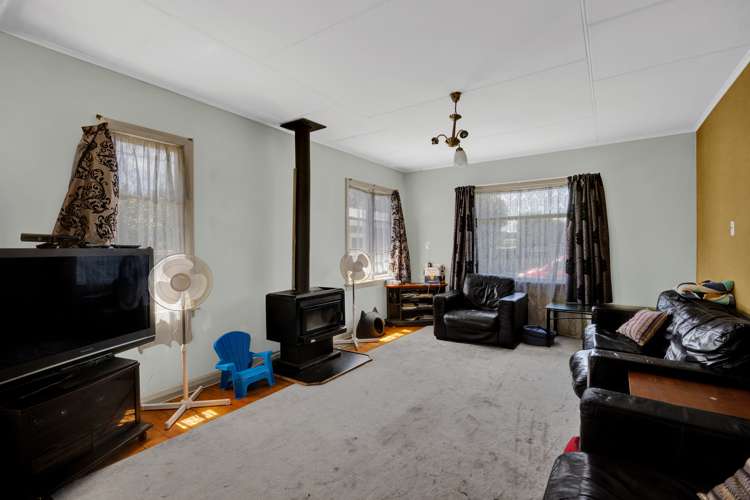 186 Tasman Street Opunake_2