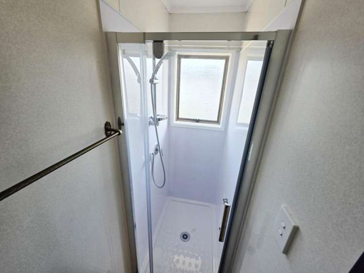 42 Miltonia Ave Te Atatu South_11