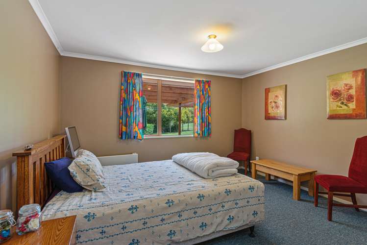 75 Old Main North Road Leithfield_13