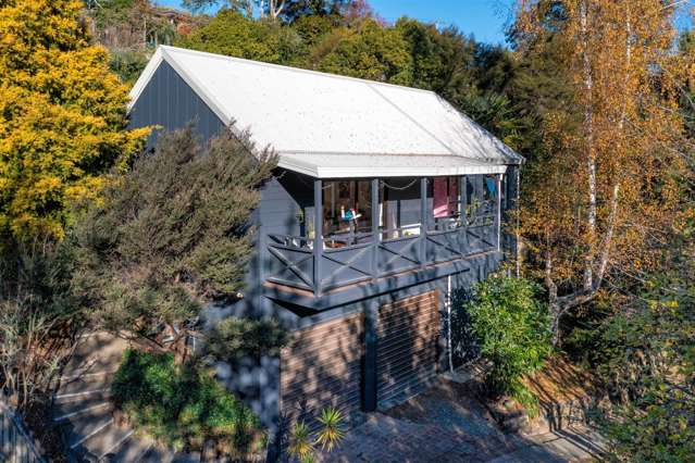 Cosy, Private & Close to It All