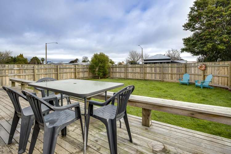 310 Park Road South Akina_12
