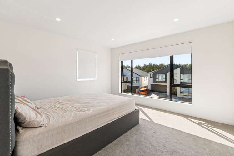 17 Tullymore Drive Flat Bush_15