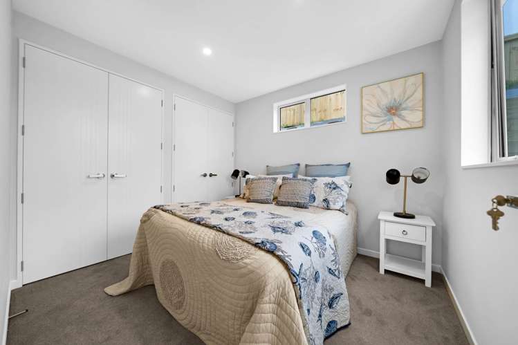 14 Ballyalton Cresent Flat Bush_13