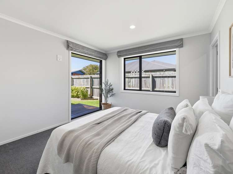 7 Woodham Drive Allenton_11