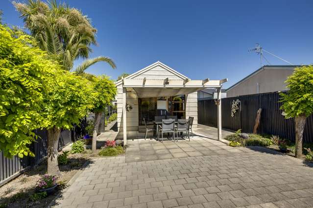 2/123 Georges Drive Napier South_4