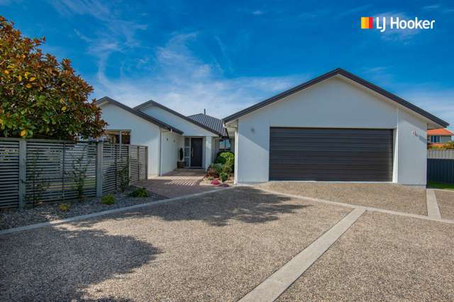 24 William James Close Mosgiel_1