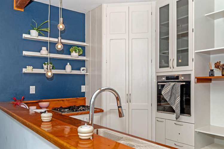 12 Ruru Avenue Lytton West_8