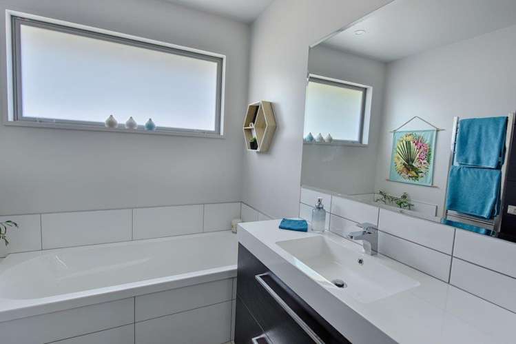 12 Dungannon Street Waikaka_11