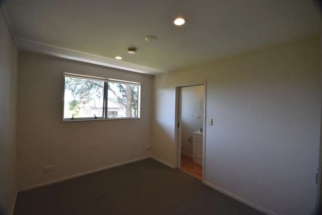 330/26 Morningside Drive Morningside_3