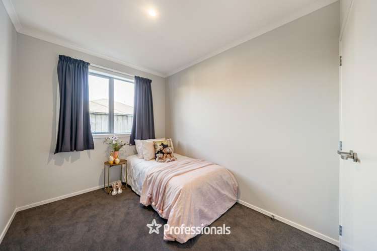 1 Wi Hape Pakau Place Waiwhetu_11