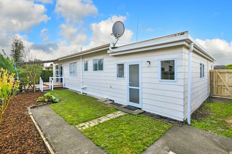 2/21 Rollerson Street Papakura_15