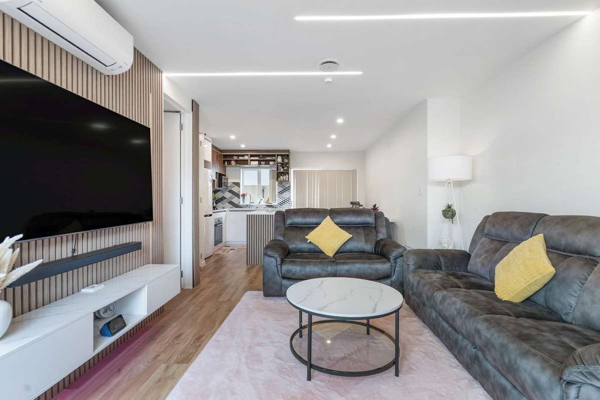 115E Luke Street East_5