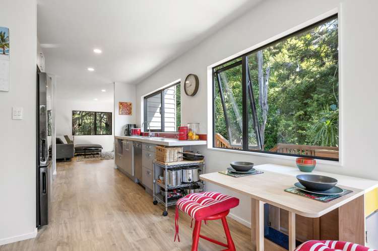 115e Woodglen Road Glen Eden_7