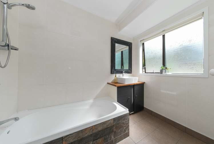 24 Paulownia Place Totara Heights_19