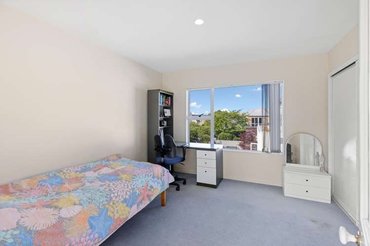 84 Lake Terrace Road Burwood_14