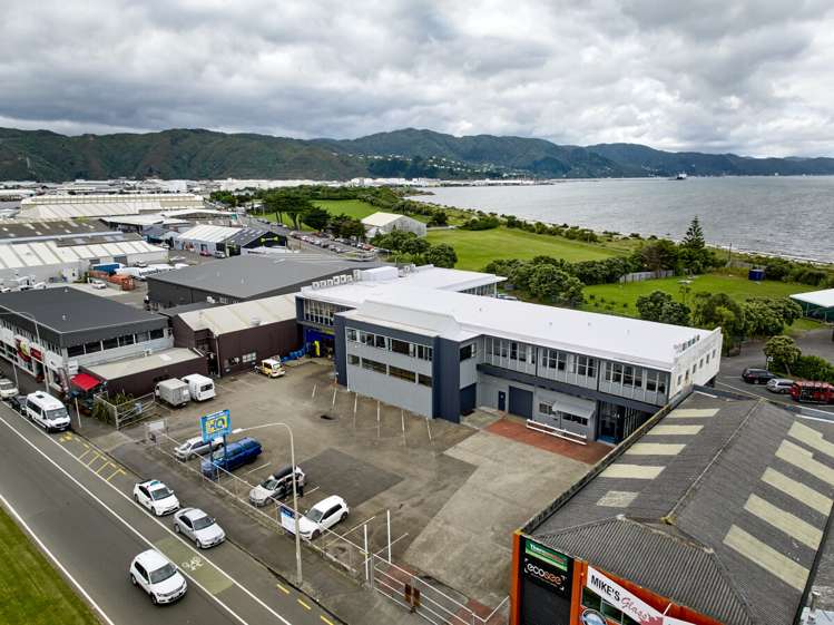 14 Waione Street Petone_9