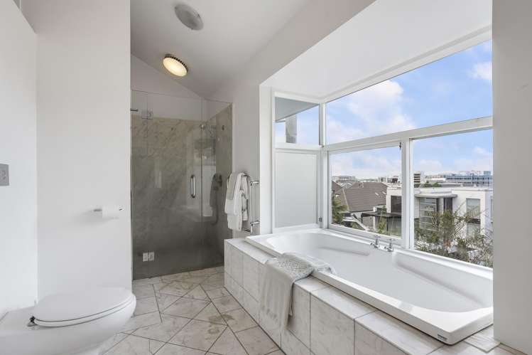 8 Almorah Place Epsom_24