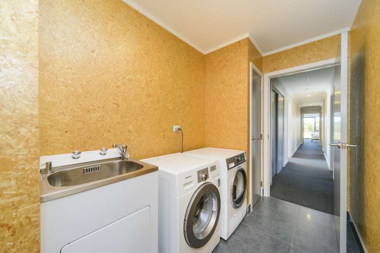 7 Hartwell Drive Kelvin Grove_12