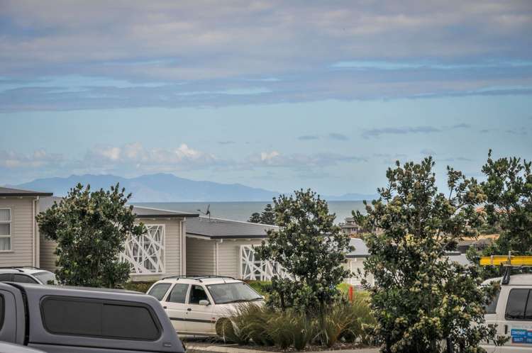 27 Caldera Drive Long Bay_12