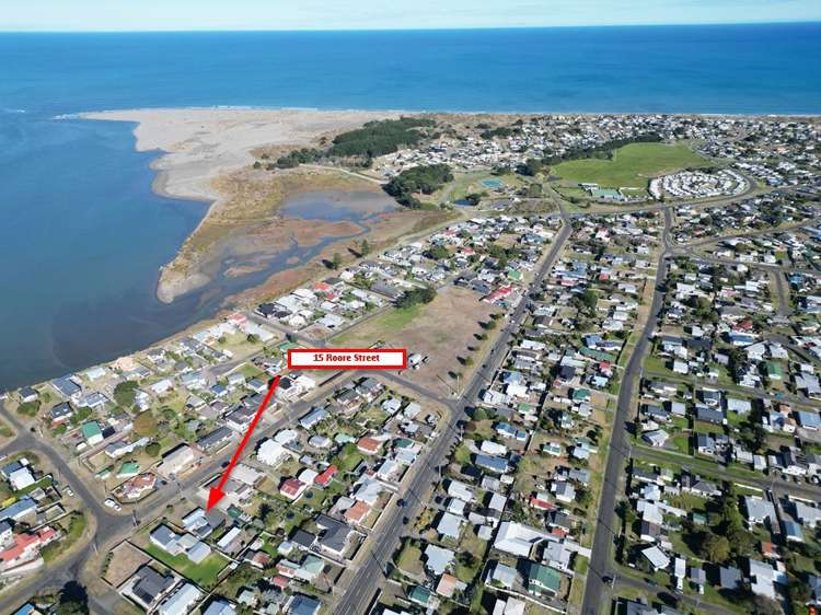 15 Roore Street Foxton Beach_19