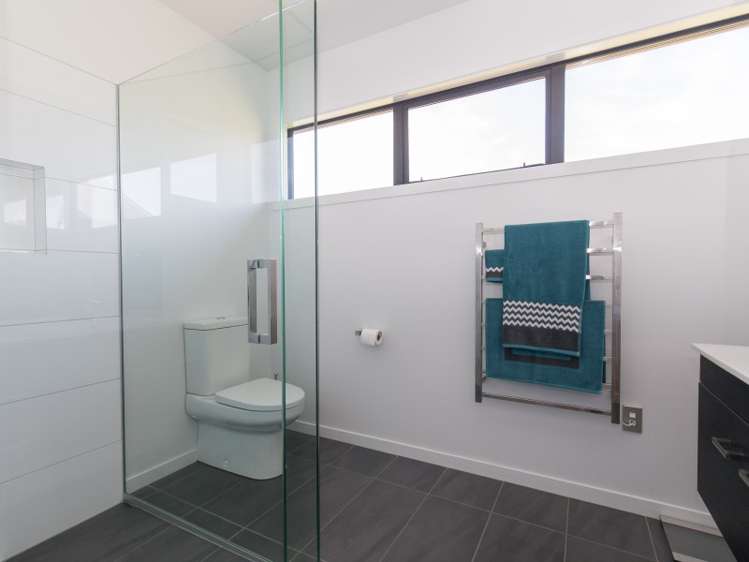 21 Hikuwai Drive Albert Town_9