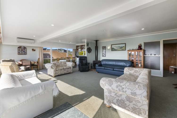 23 Bradbury Road Botany Downs_10