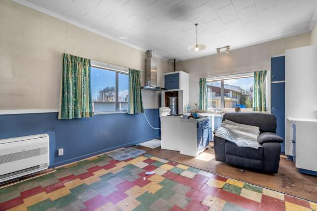 130 Lamond Street East Hargest_2