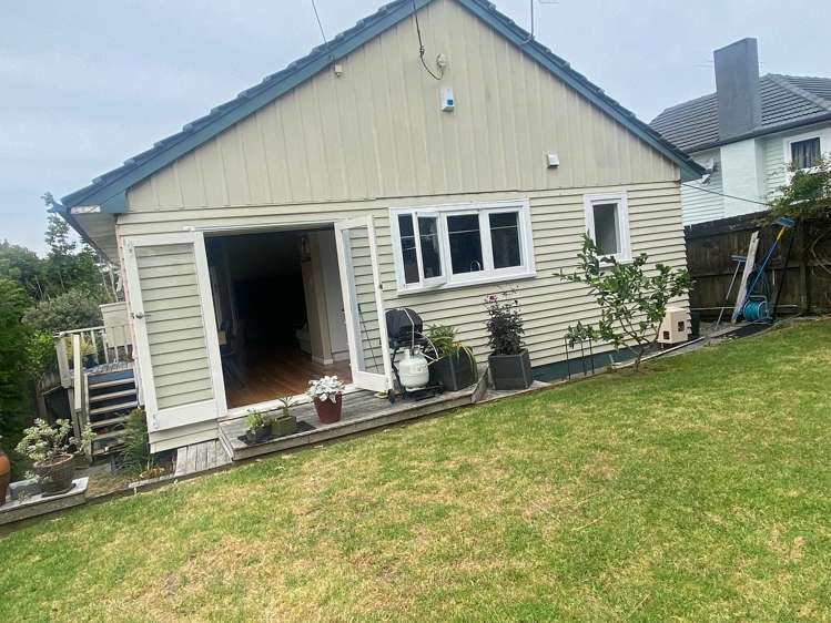 1/35 Kaipatiki Road Glenfield_12