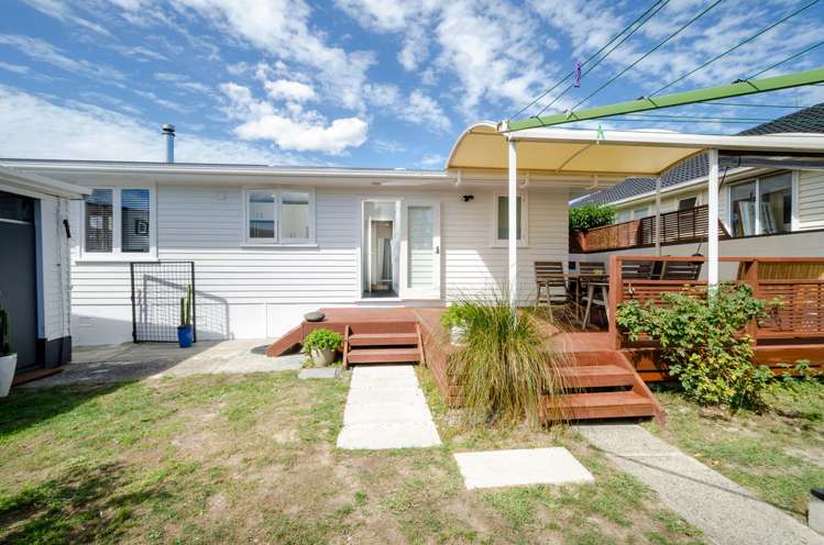 20 Tamariki Avenue Kelston_22