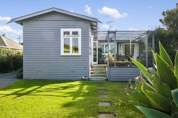7 Kawau Road Greenlane_17