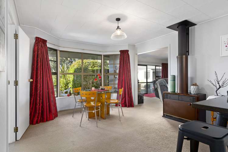 310 High Street South Carterton_5