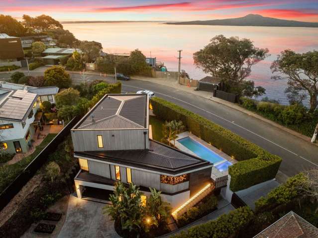 Glendowie vendors rebuild seaside home on ‘challenging’ slope