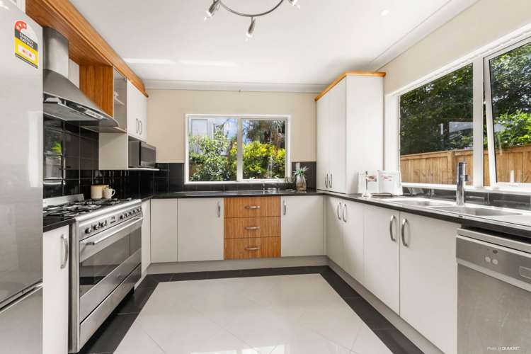 18 Tollana Road Te Atatu Peninsula_6