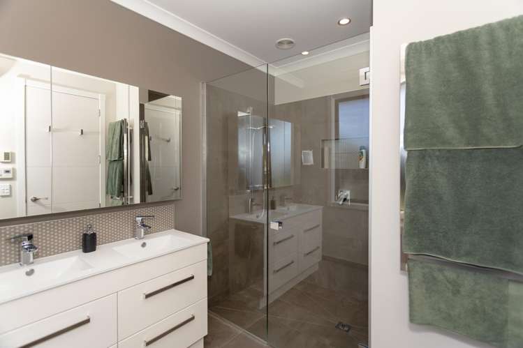 33d Charles Street Weston_17