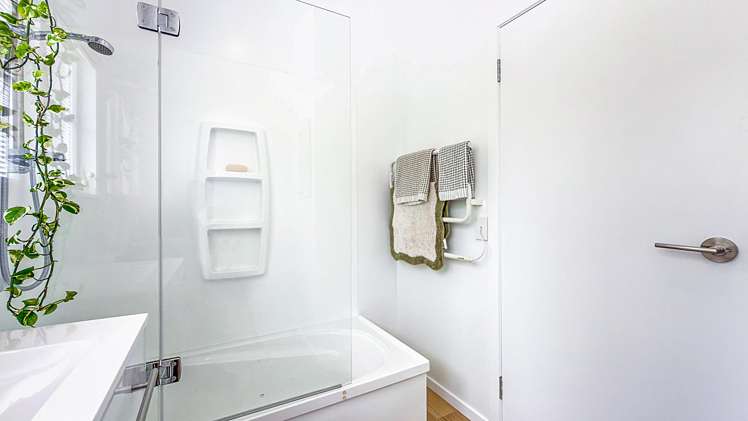 304 The Terrace Thames_19